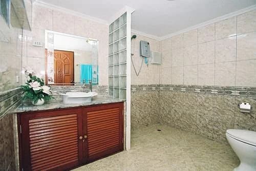 Longtail Suites - photo 8