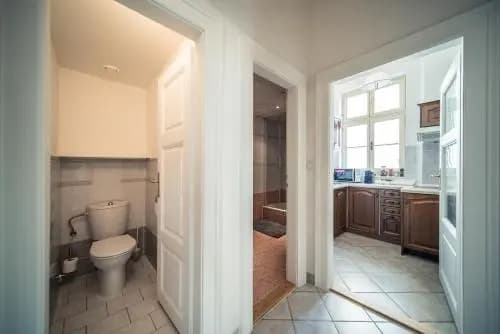 St. George Apartments - photo 7