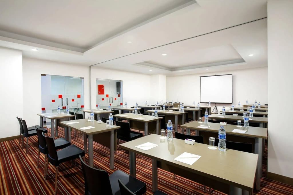 Amaris Hotel Seasons City - photo 12