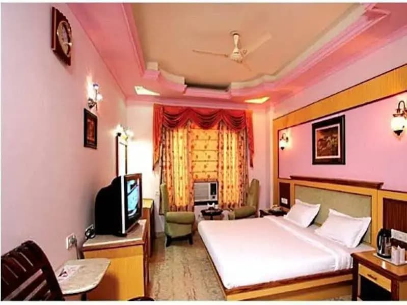 Glt Hotel Radiance - photo 3