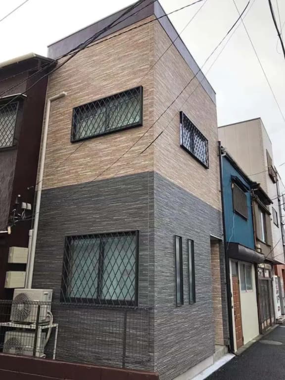RE Tokyo I - photo 1