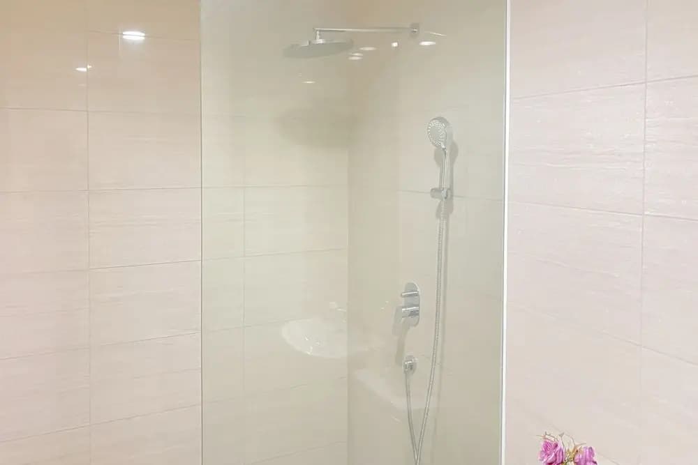 Best Deal and Elegant 2BR Apartment at Ciputra International - photo 7