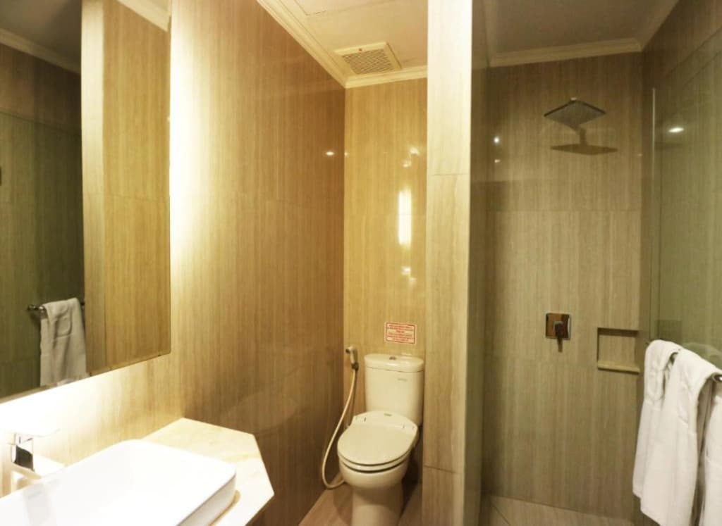 Coin's Hotel Jakarta - photo 8