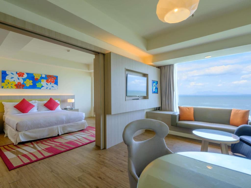 Mercure Penang Beach - photo 4