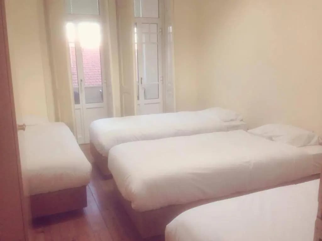 LisBangla Guest House - photo 2