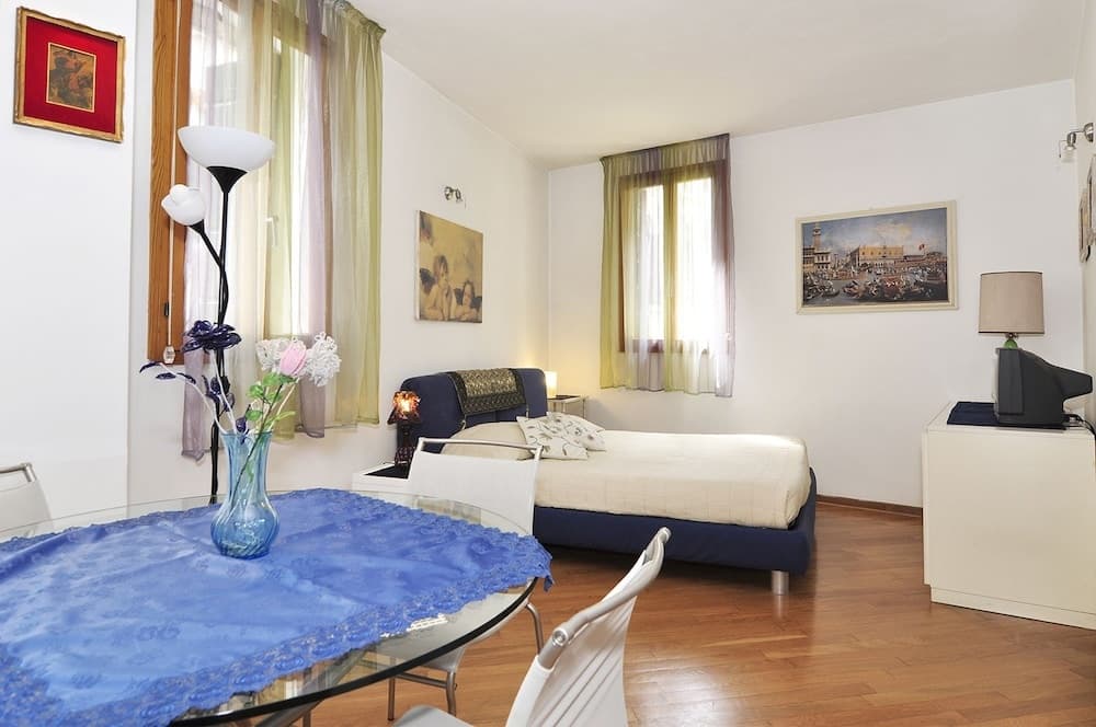 San Marco Apartments - photo 18