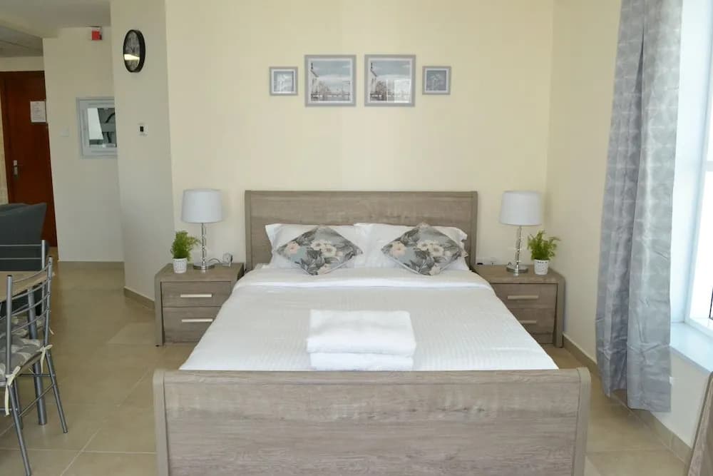 BRK - Modern studio with balcony IN JLT - main photo