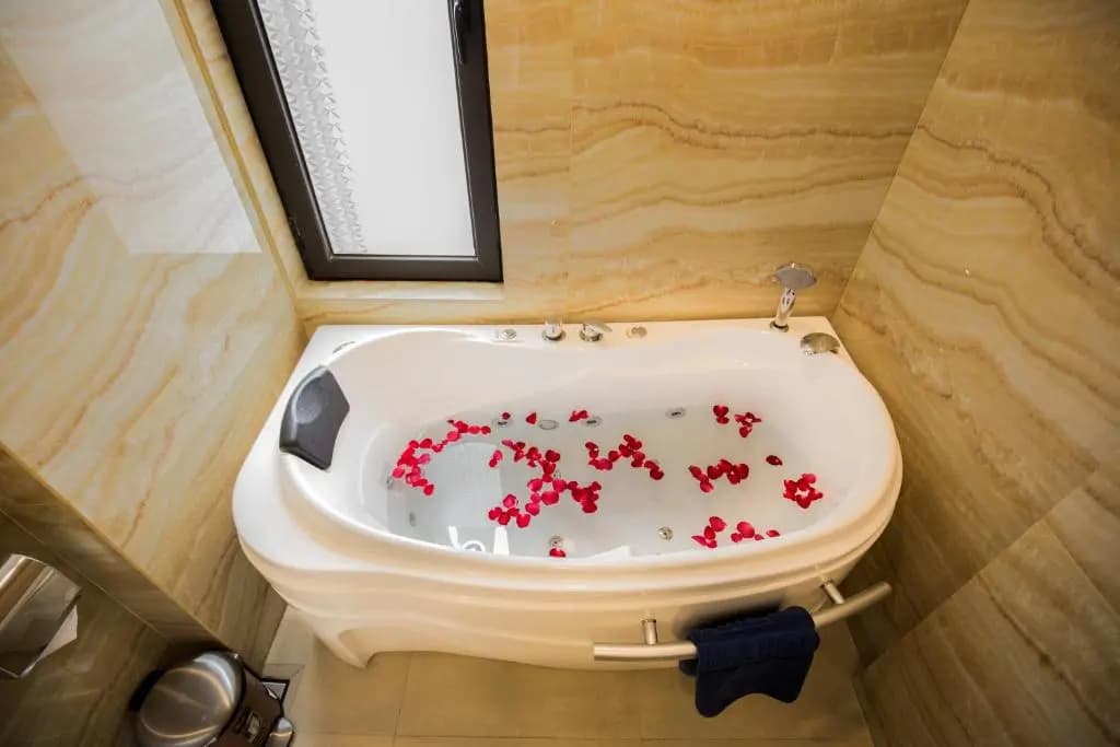 Brilliant Me Tri Hotel - photo 8