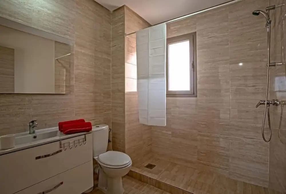 Privilege House - photo 6