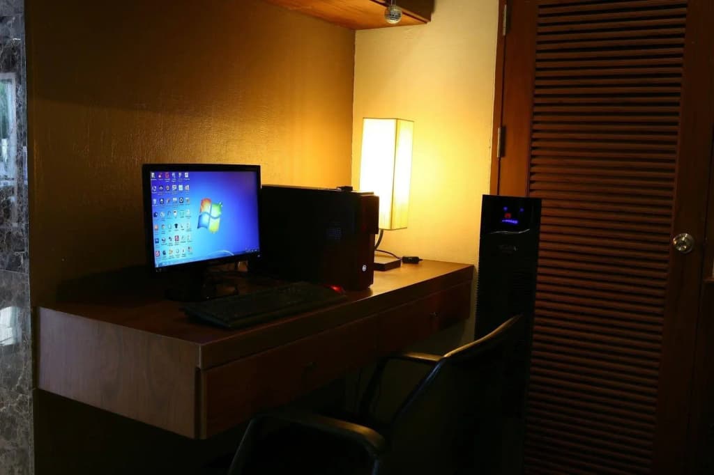 Honey Inn - photo 3