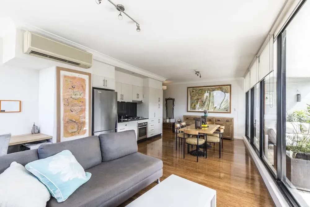 Sunny AC Sydney 2 Bedroom Apt - photo 2