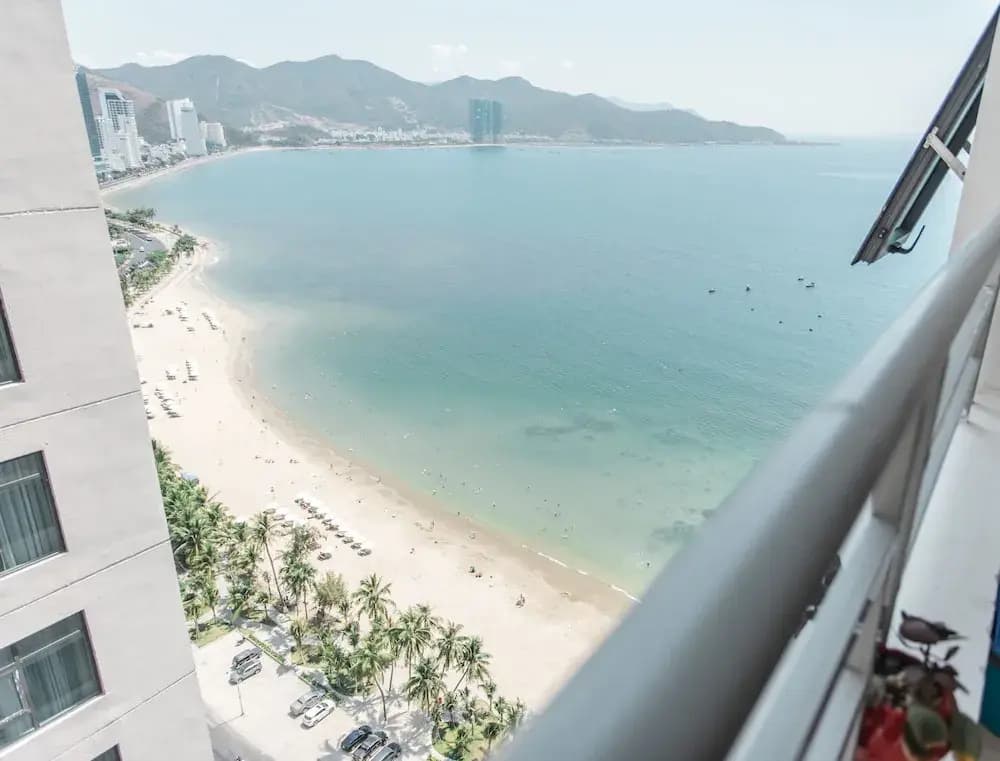Beach Front Oceanous Apartment - photo 13
