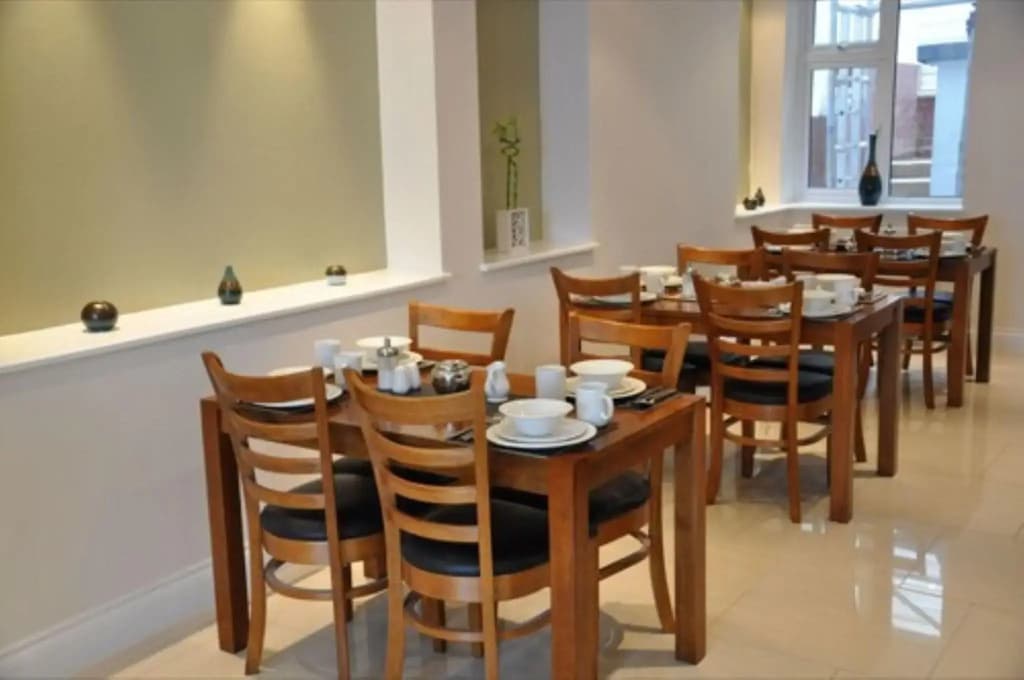 Queens Hotel - photo 15