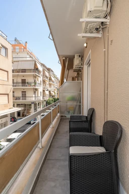 Contemporary Chic Apartment in Athens - photo 12