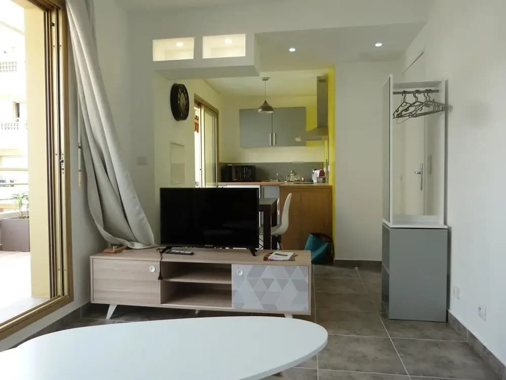 Studio in Nice, With Furnished Terrace and Wifi - photo 3