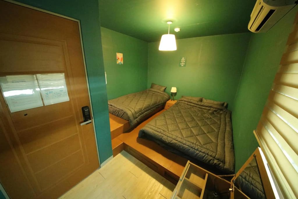 Stitches House - photo 5