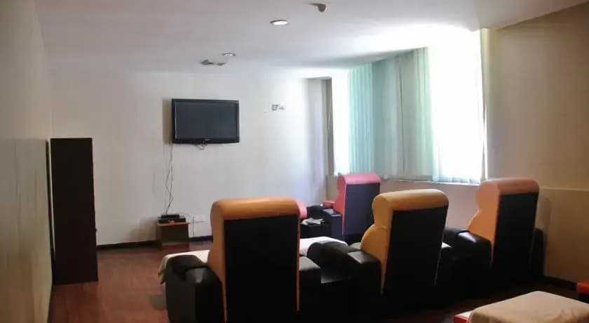 Prince Hotel - photo 15
