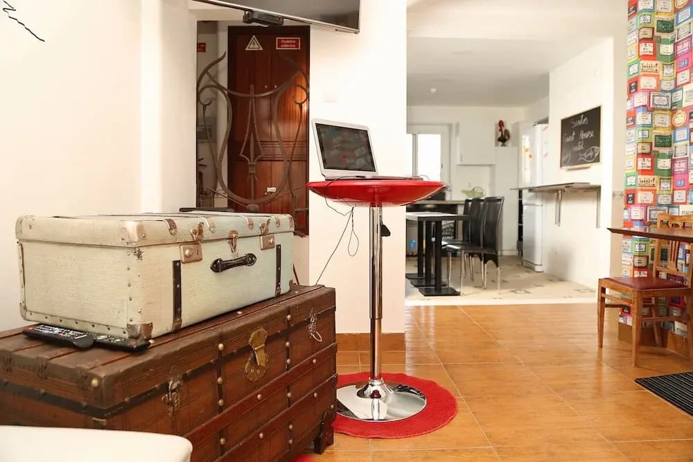 Santos Hostel - Lisbon - photo 19