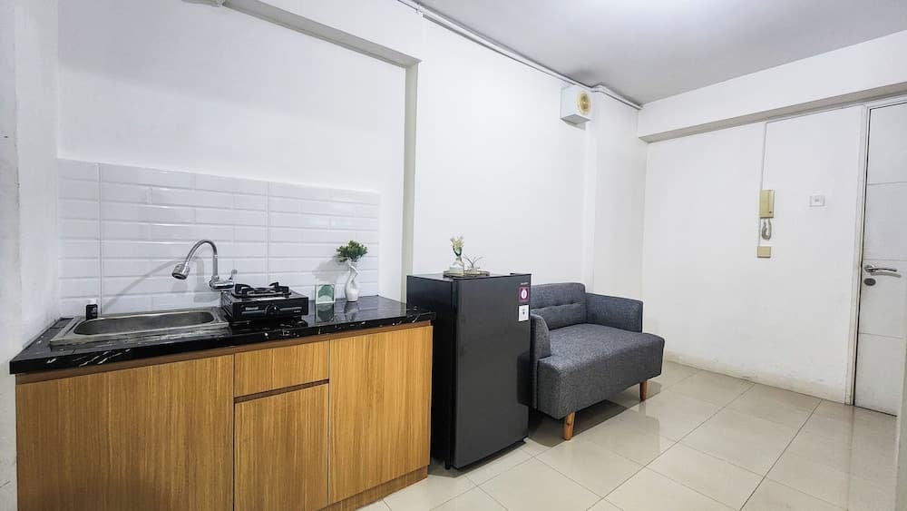 Cozy White 2Br At Bassura City Apartment - photo 17