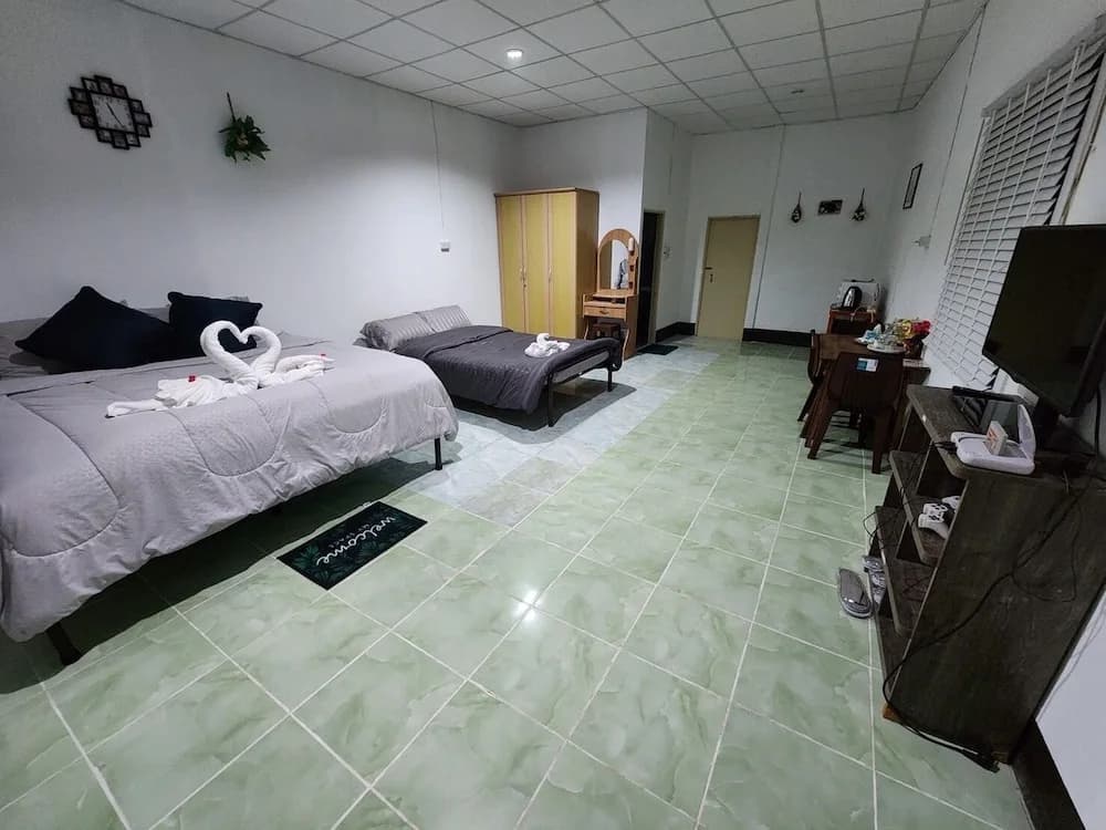 The Thana House - photo 4
