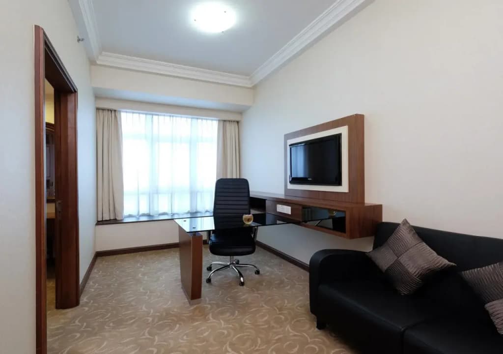 Orchid Hotel - photo 7