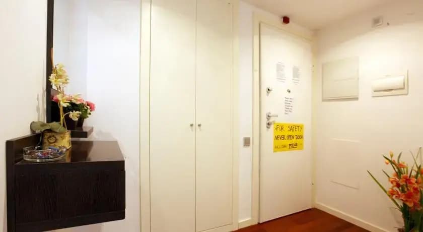 Port Vell Suites - photo 8