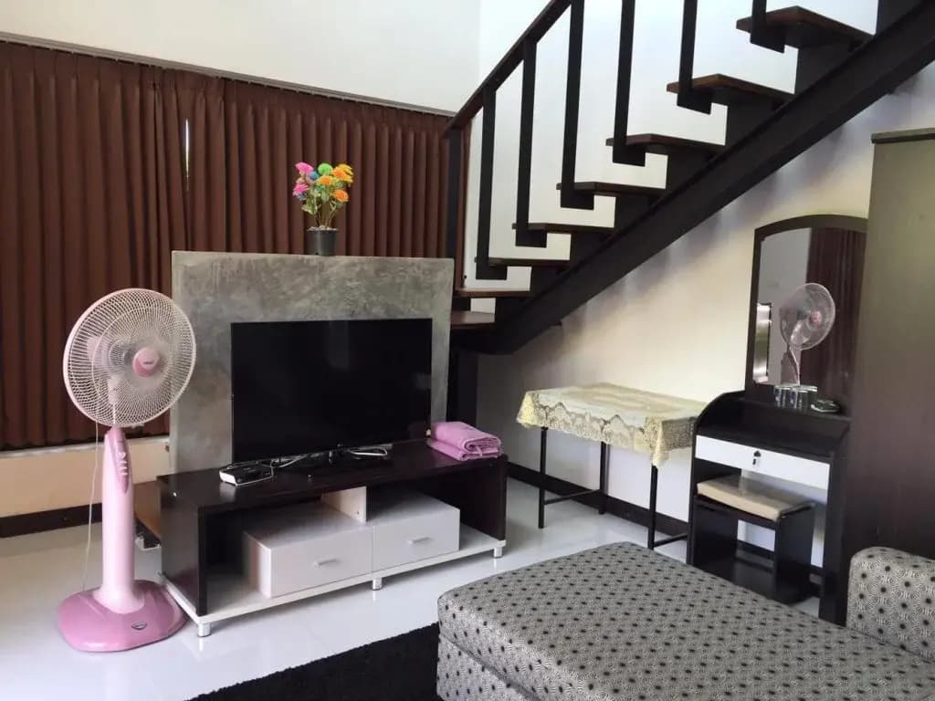 Lolita Bungalow - photo 2