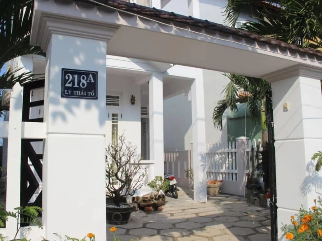 Little House Homestay - photo 1