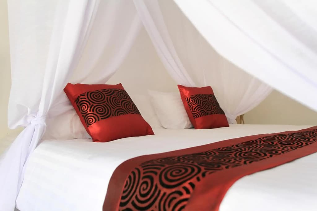 The White Cottage - photo 40