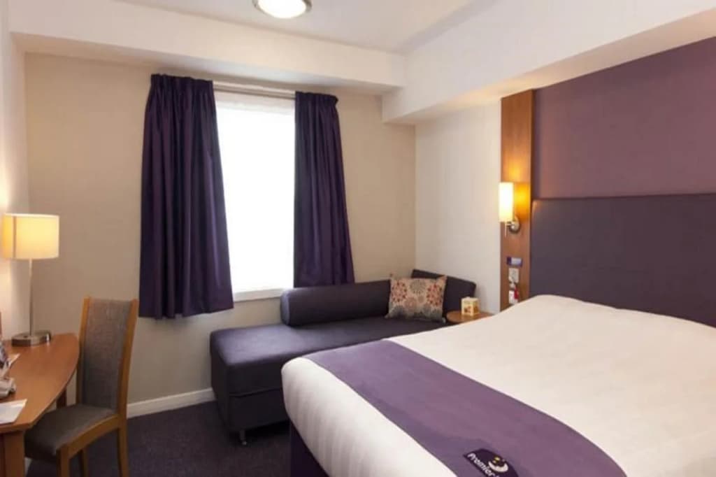 Premier Inn London Ruislip - photo 2