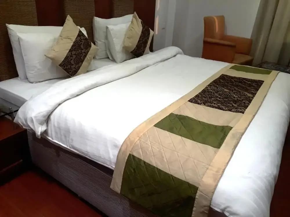 Hotel Aerocity Golden - photo 3