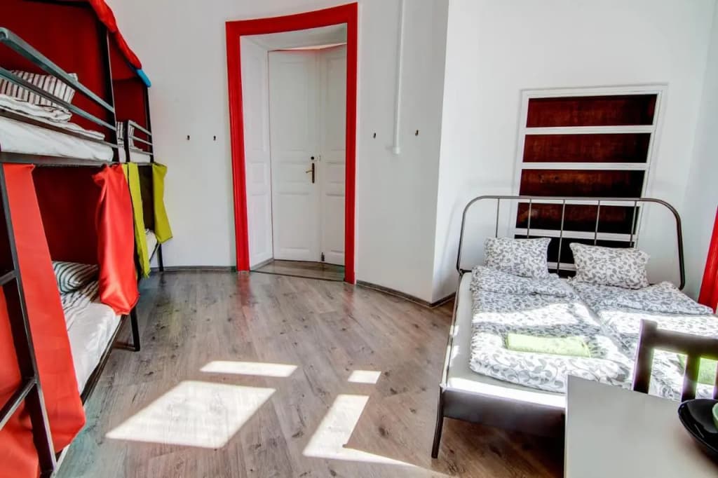 Oktogon Apartment - photo 48