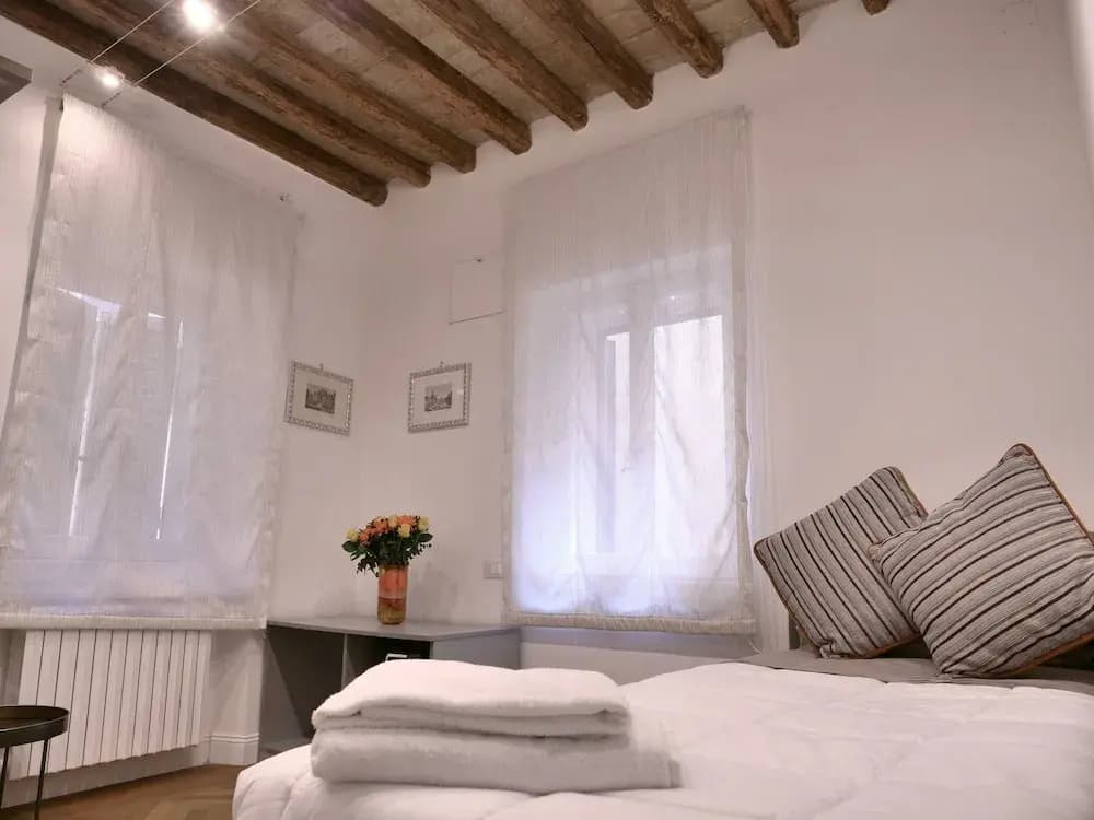 Helmirage Suite Via Del Corso - photo 9