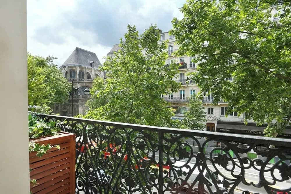 Lovely and new Apartment Center of Paris - photo 9