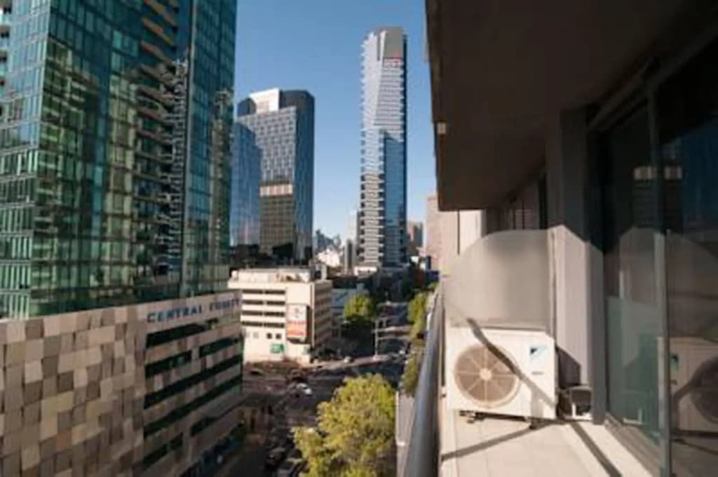 Inner Melbourne Serviced Apartments - photo 18