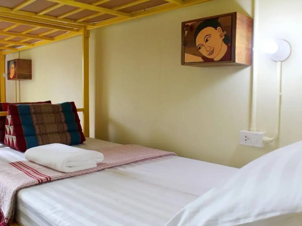 Baan Bovorn Khaosan Hostel - photo 2
