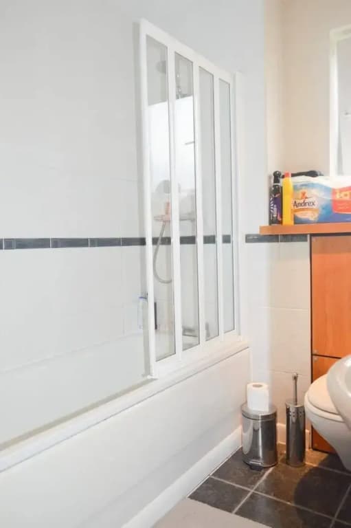 Modern 2 Bedroom Property in Central Edinburgh - photo 6