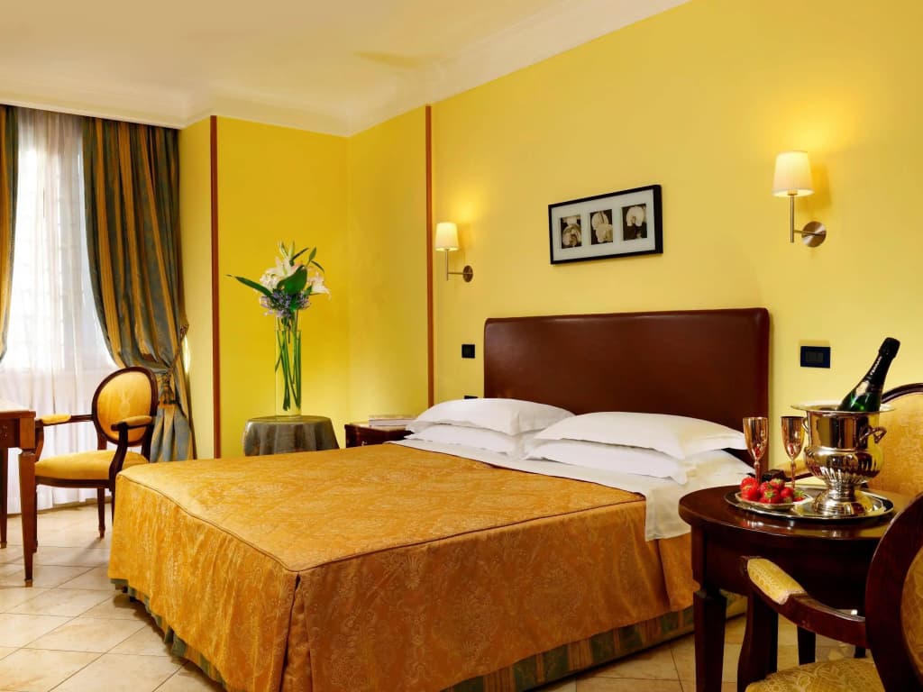 Hotel Tuscolana - photo 1
