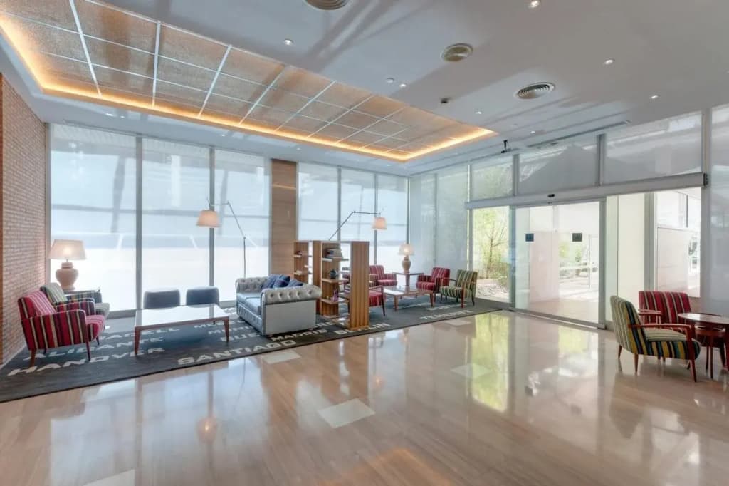 Hotel Madrid Chamartín Affiliated by Meliá - photo 15