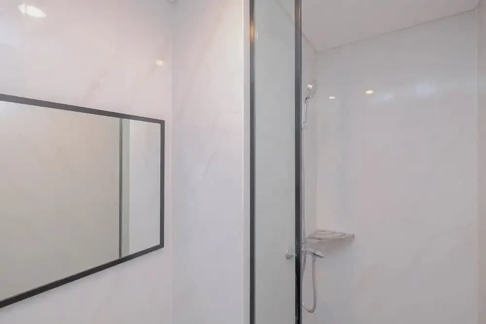 Modern Studio At Ciputra World 2 Apartment - photo 8
