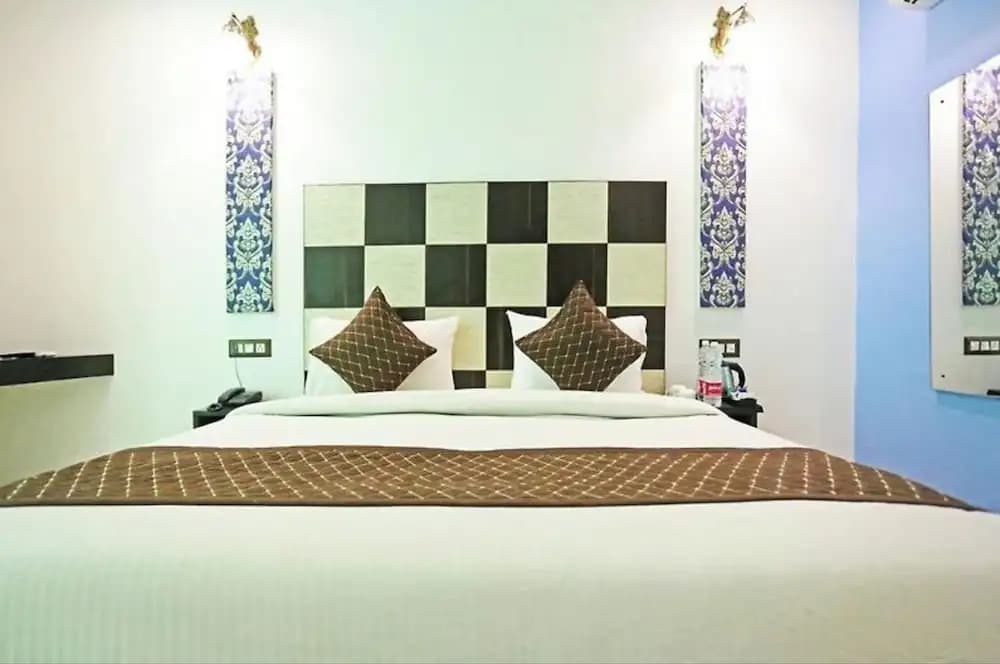Hotel Silky Palace By GRB - photo 7
