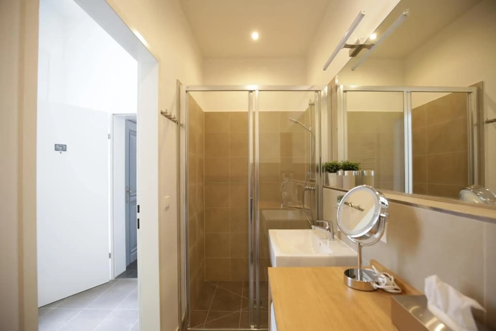 Vienna Gold Apartments - contactless check in - photo 24
