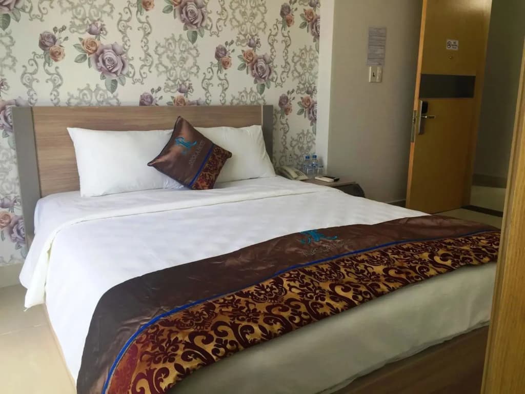Nipola Hotel - photo 7