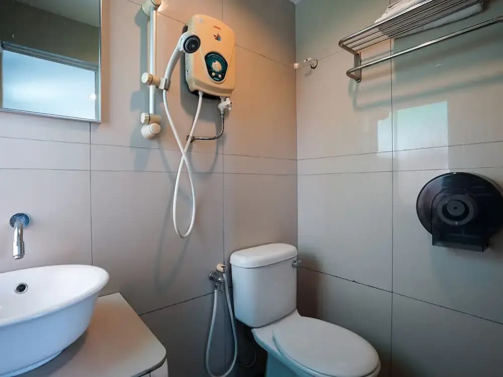 OYO 981 Ant Cave Hotel - photo 7