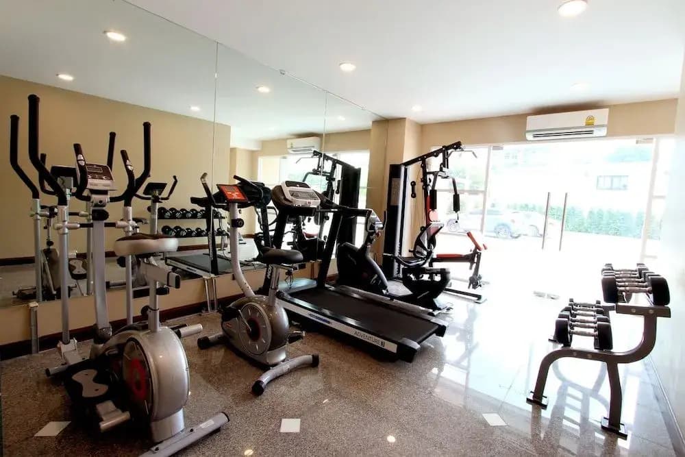 Le Bangkok Hotel - photo 20