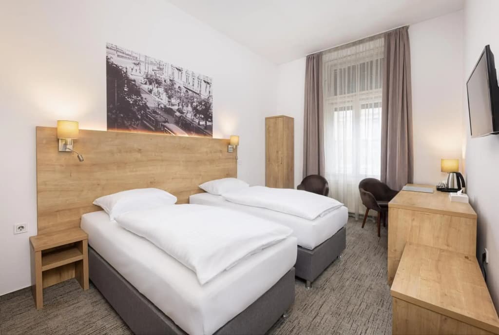 City Hotel Ring - photo 3