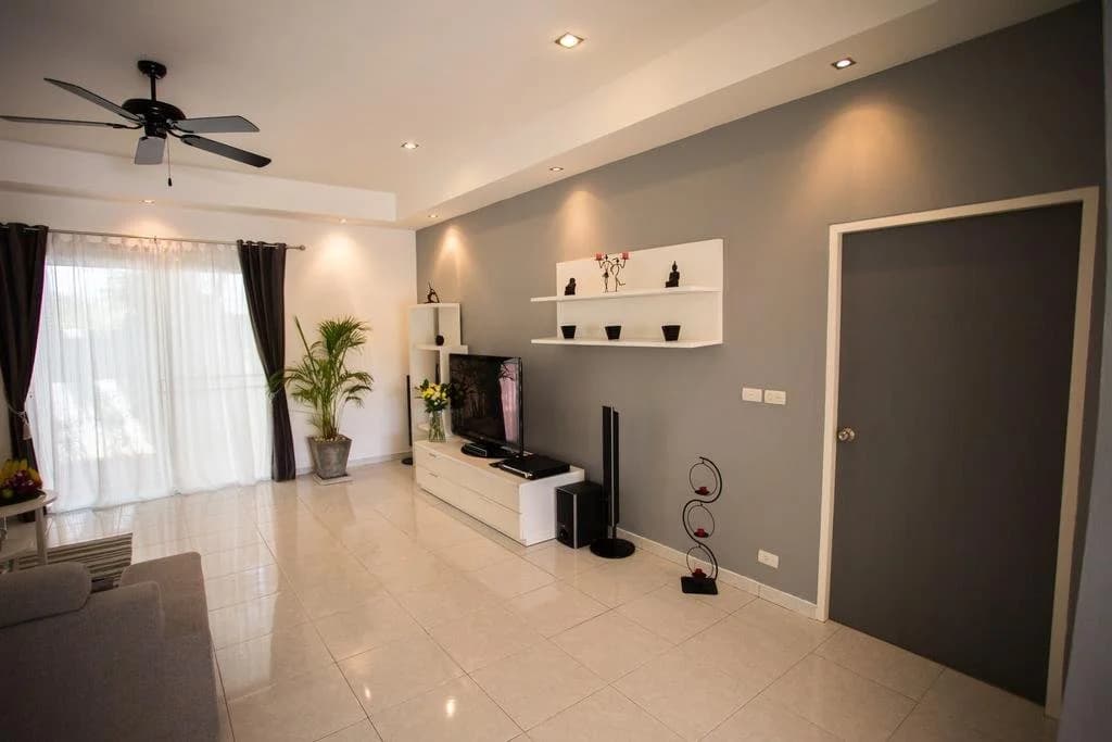 Blissful Tropical Stay at SeaLaVie Villa - photo 1
