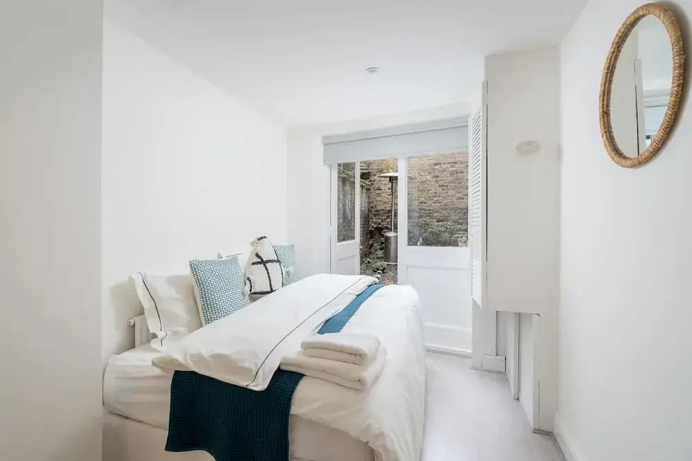 Russell Sq Suite 2 Bed Apartment - photo 4