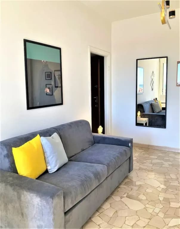 Bright studio with balcony - Visconti 14 - photo 3