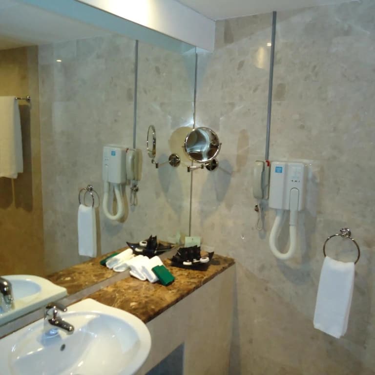 Al Jazira Club Hotel - photo 9